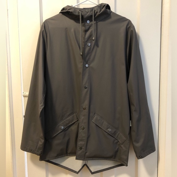 RAINS Waterproof Rainjacket - Picture 4 of 9